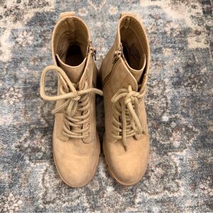 Universal Thread Tan Combat Boots